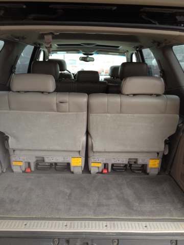 Toyota Sequoia 2004 photo 5