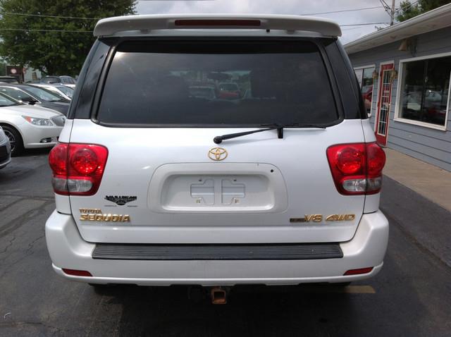 Toyota Sequoia Sourvivor Seris SUV