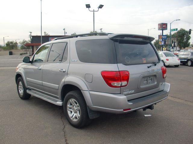 Toyota Sequoia 2005 photo 1