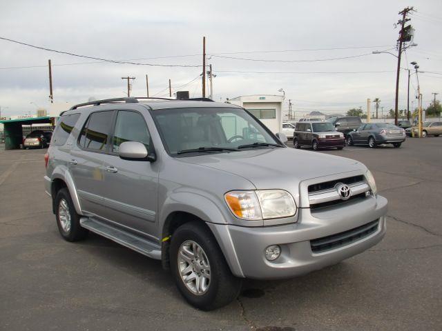 Toyota Sequoia 2005 photo 3