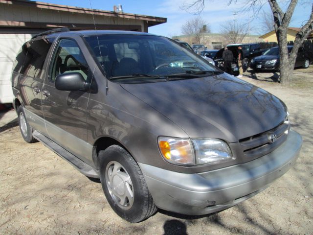 Toyota Sequoia 2005 photo 4