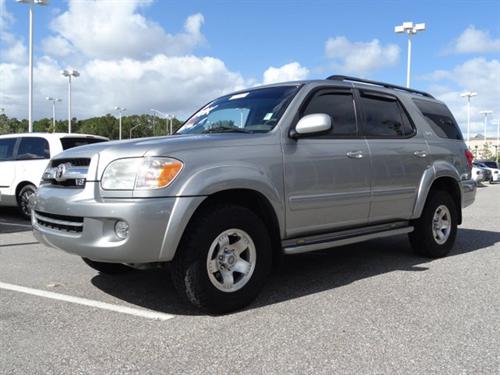 Toyota Sequoia 2005 photo 2
