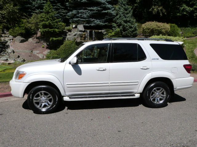 Toyota Sequoia 2005 photo 3