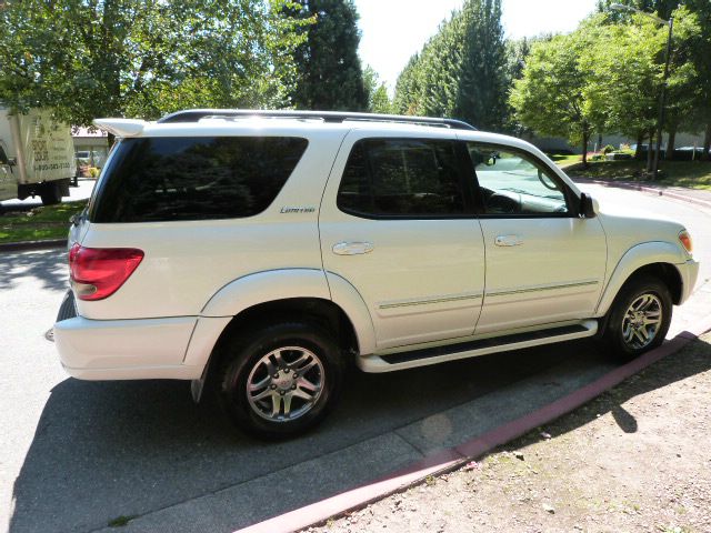 Toyota Sequoia 2005 photo 4