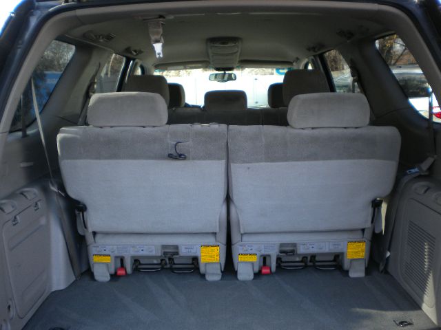 Toyota Sequoia 2005 photo 1