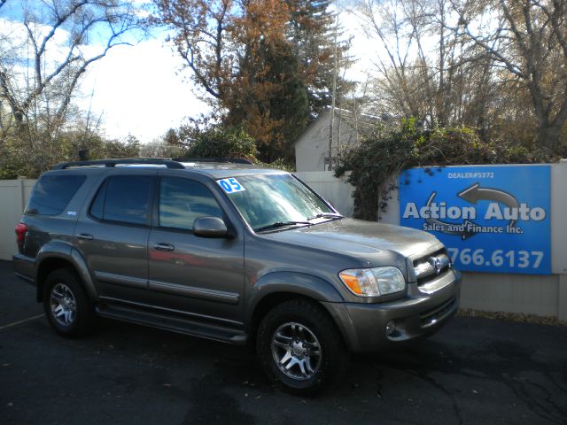 Toyota Sequoia 2005 photo 4