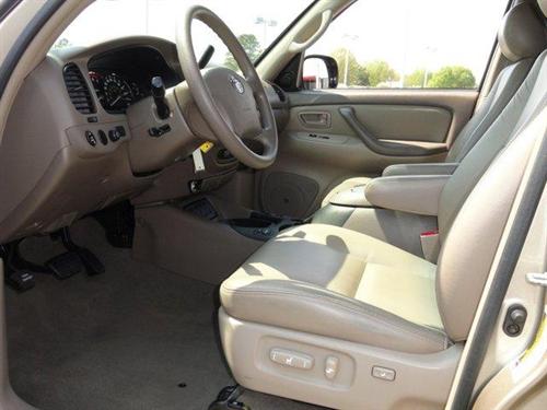 Toyota Sequoia 2005 photo 1