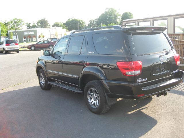 Toyota Sequoia 2005 photo 1