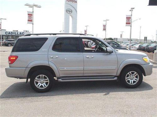 Toyota Sequoia 2005 photo 2