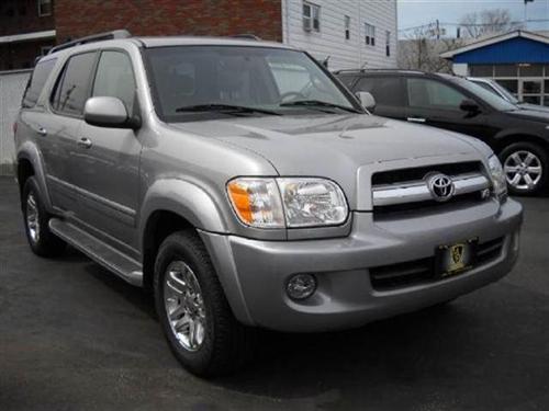 Toyota Sequoia 2005 photo 3