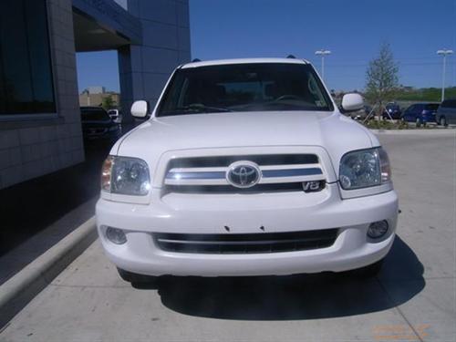 Toyota Sequoia 2005 photo 4