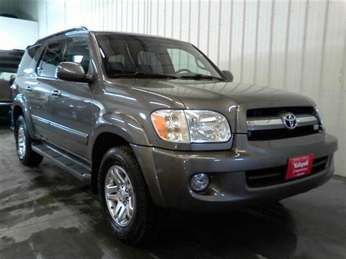 Toyota Sequoia 2005 photo 2