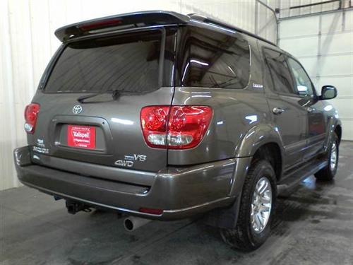 Toyota Sequoia 2005 photo 4