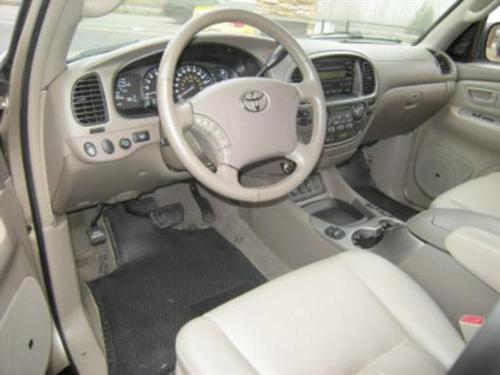 Toyota Sequoia 2005 photo 4