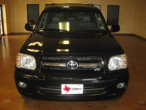 Toyota Sequoia 2005 photo 2