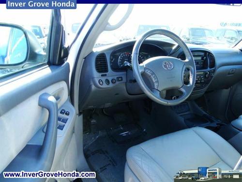 Toyota Sequoia 2005 photo 3