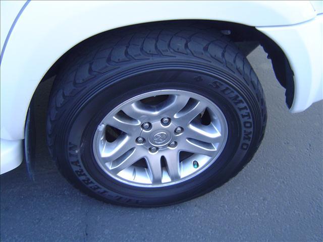 Toyota Sequoia 2005 photo 4