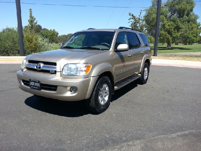 Toyota Sequoia 2005 photo 4