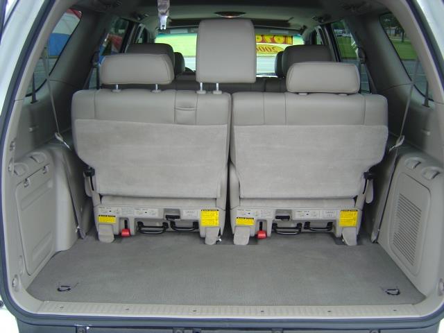 Toyota Sequoia 2006 photo 10
