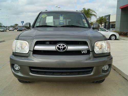 Toyota Sequoia 2006 photo 2
