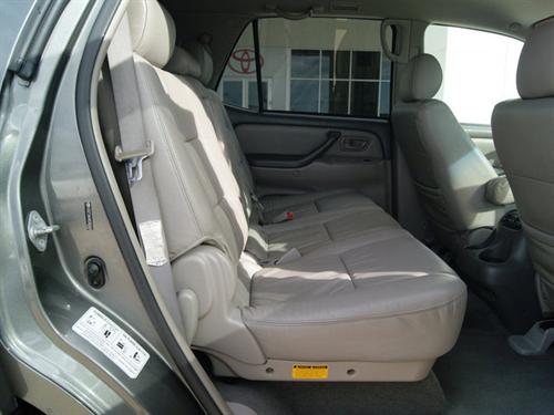 Toyota Sequoia 2006 photo 5