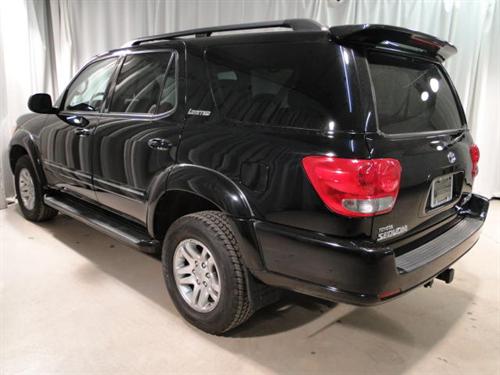 Toyota Sequoia 2006 photo 2