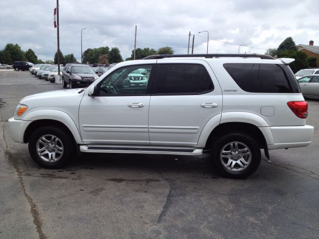 Toyota Sequoia 2006 photo 2