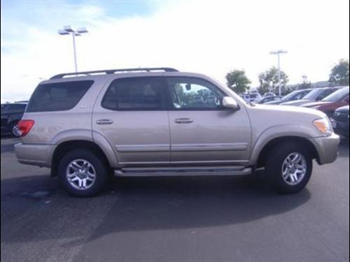 Toyota Sequoia 2006 photo 2