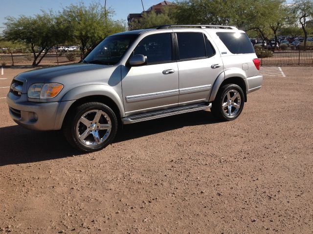 Toyota Sequoia 2006 photo 3