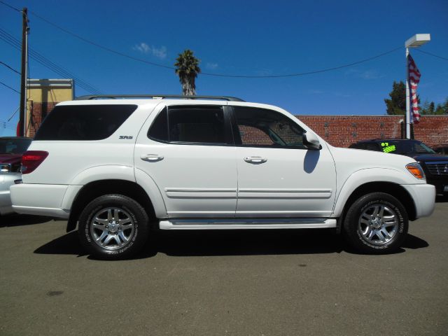 Toyota Sequoia I Limited SUV