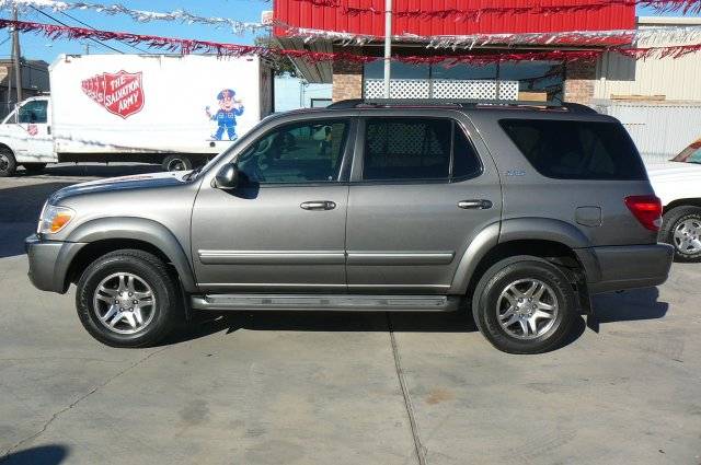 Toyota Sequoia 2006 photo 1