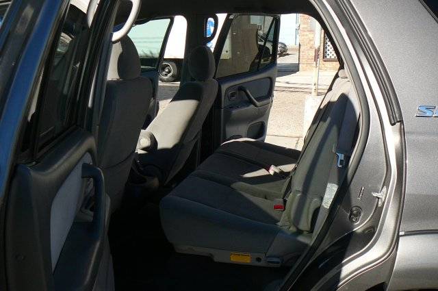 Toyota Sequoia 2006 photo 2