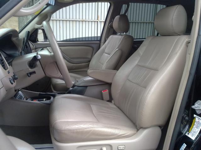 Toyota Sequoia 2006 photo 4