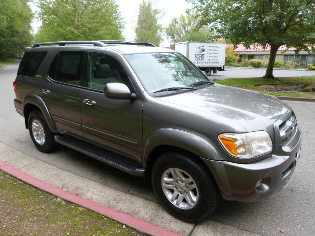 Toyota Sequoia 2006 photo 1