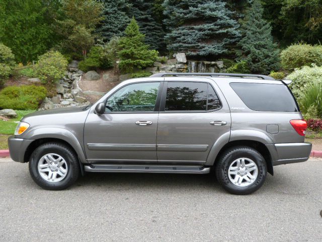 Toyota Sequoia 2006 photo 4