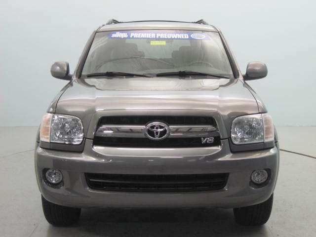 Toyota Sequoia 2006 photo 1