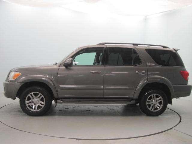 Toyota Sequoia 2006 photo 4