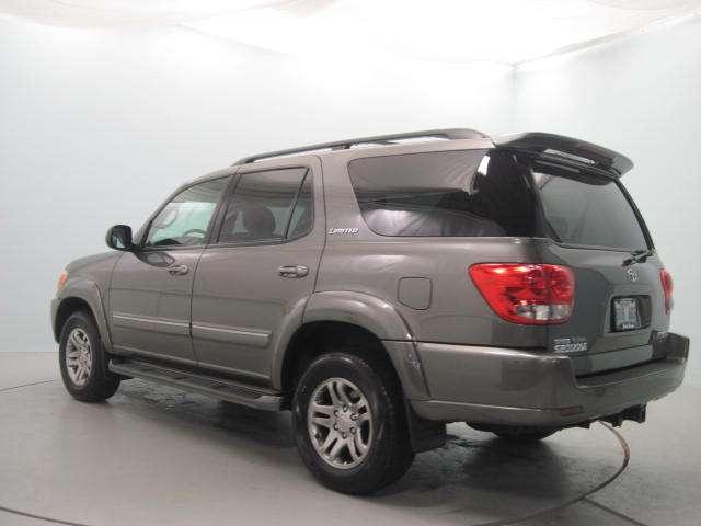 Toyota Sequoia 2006 photo 5