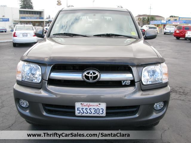 Toyota Sequoia 2006 photo 1