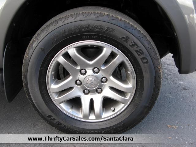 Toyota Sequoia 2006 photo 2