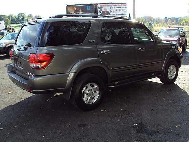 Toyota Sequoia 2006 photo 3