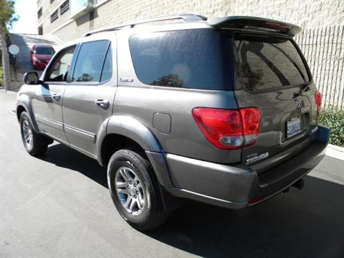 Toyota Sequoia 2006 photo 1
