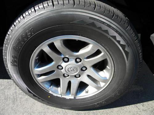 Toyota Sequoia 2006 photo 3