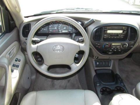 Toyota Sequoia 2006 photo 1