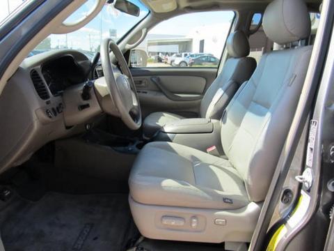 Toyota Sequoia 2006 photo 3