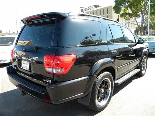 Toyota Sequoia 2006 photo 1