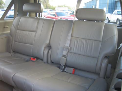 Toyota Sequoia 2006 photo 3