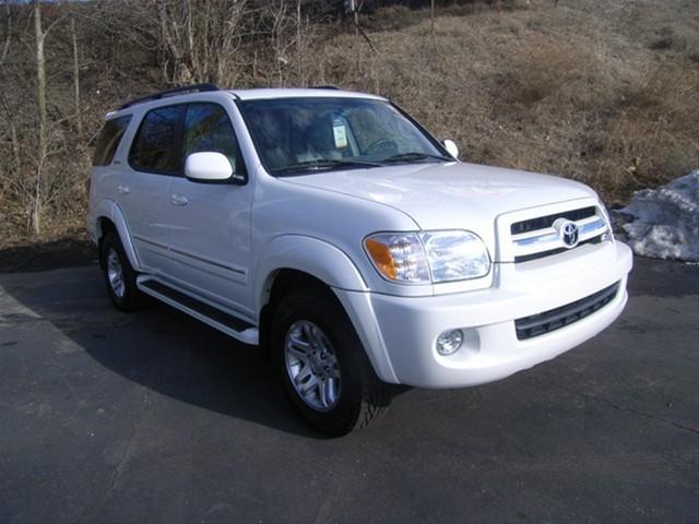 Toyota Sequoia 2006 photo 2
