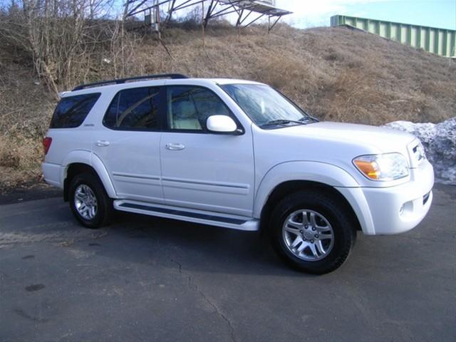 Toyota Sequoia 2006 photo 3