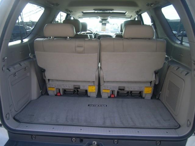Toyota Sequoia 2006 photo 5